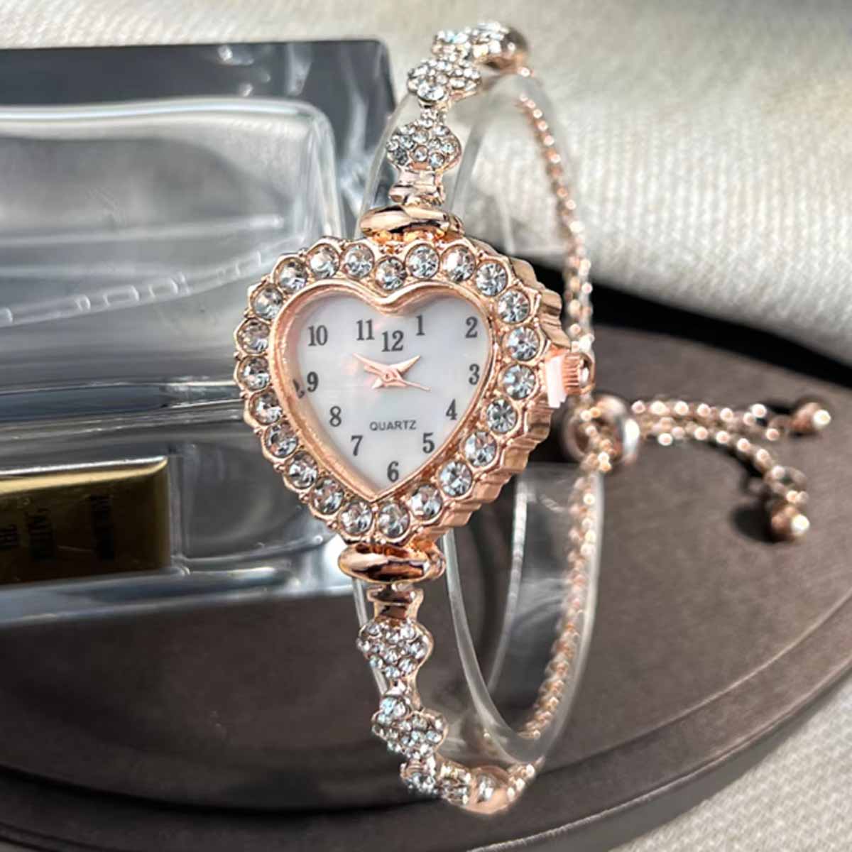 Nowy modny zegarek damski w ks – Open Heart Watch recenzja i cena