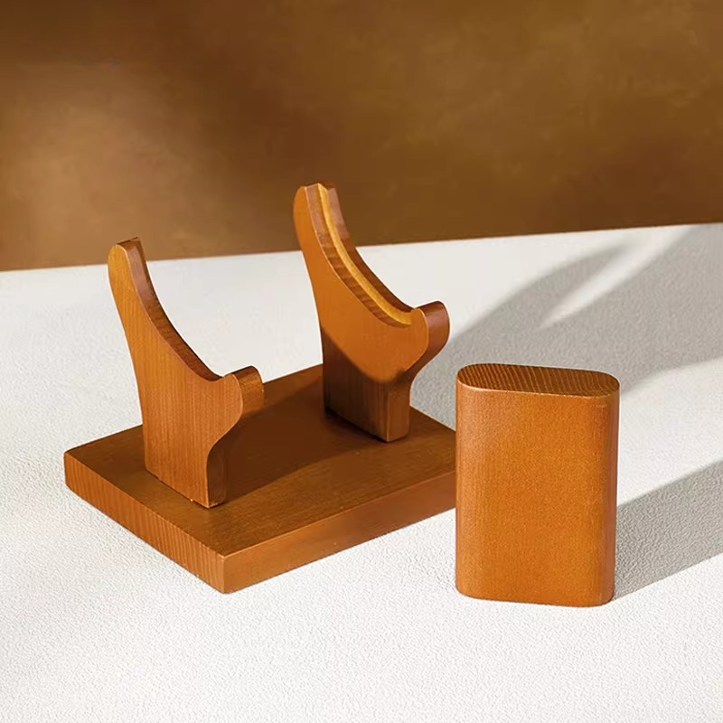 Luksusowy stojak na zegarki z  – Luxury Watch Stand recenzja i cena