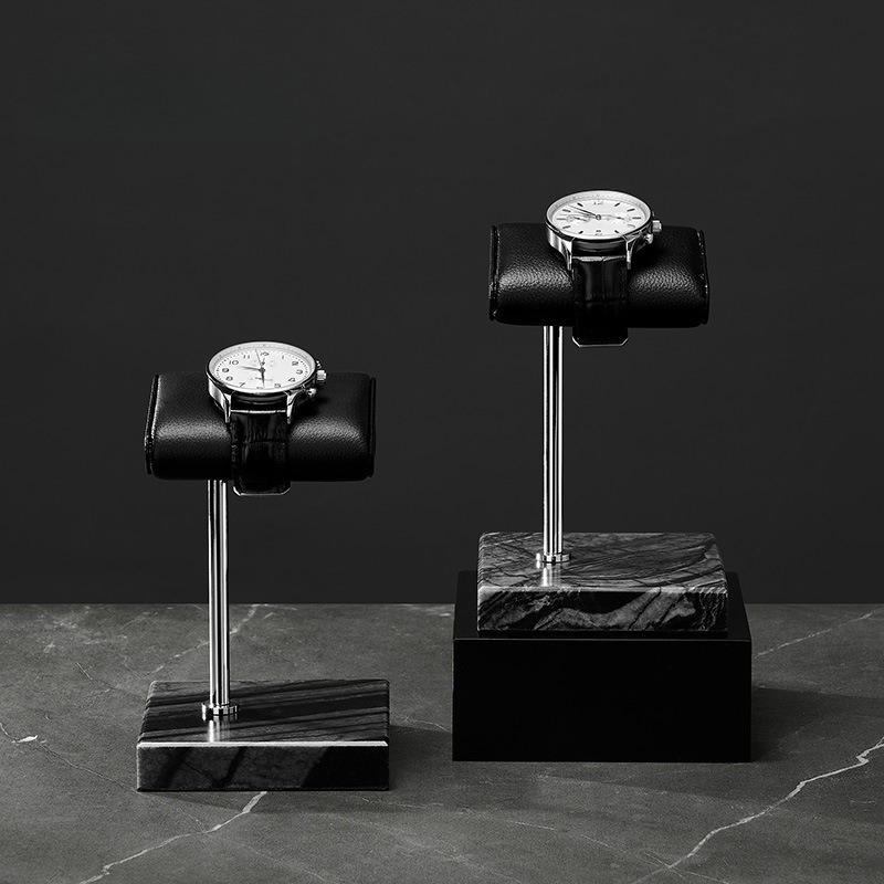 Luksusowy stojak na zegarki w  – Luxury Watch Stand recenzja i cena
