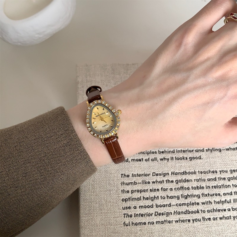 Luksusowy damski zegarek kwarc – Luxury Watch Gold And Black recenzja i cena