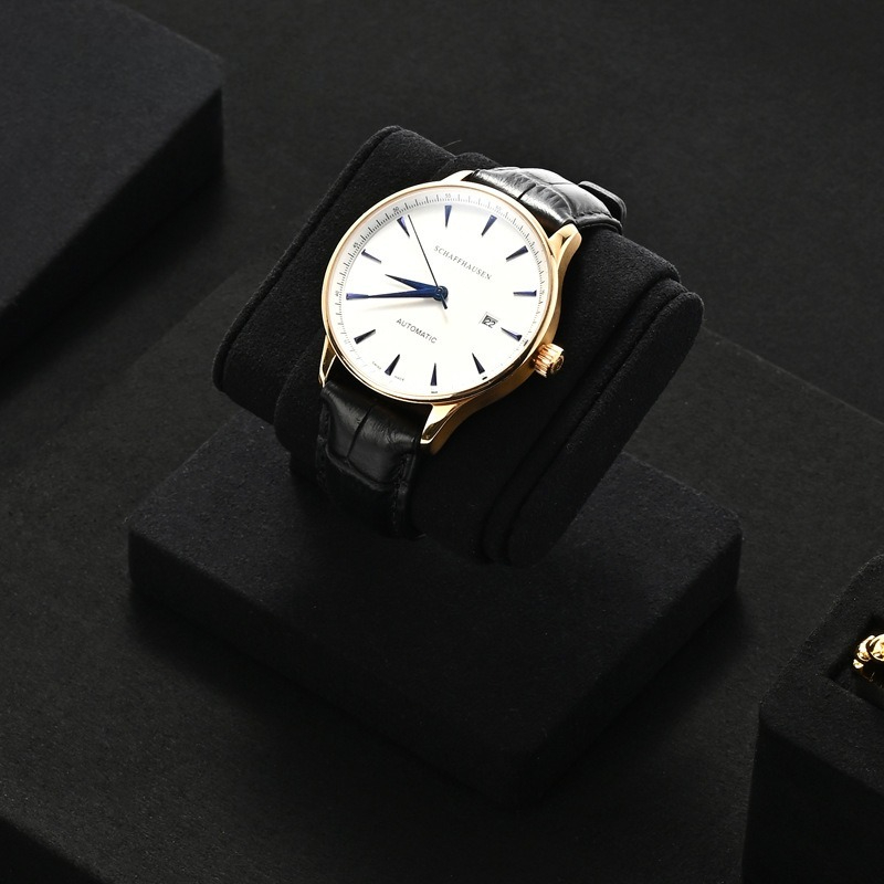 Luksusowy stojak na zegarki z  – Luxury Watch Stand recenzja i cena