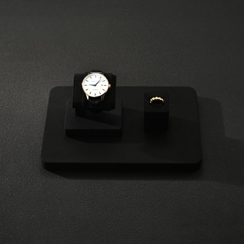 Luksusowy stojak na zegarki z  – Luxury Watch Stand recenzja i cena